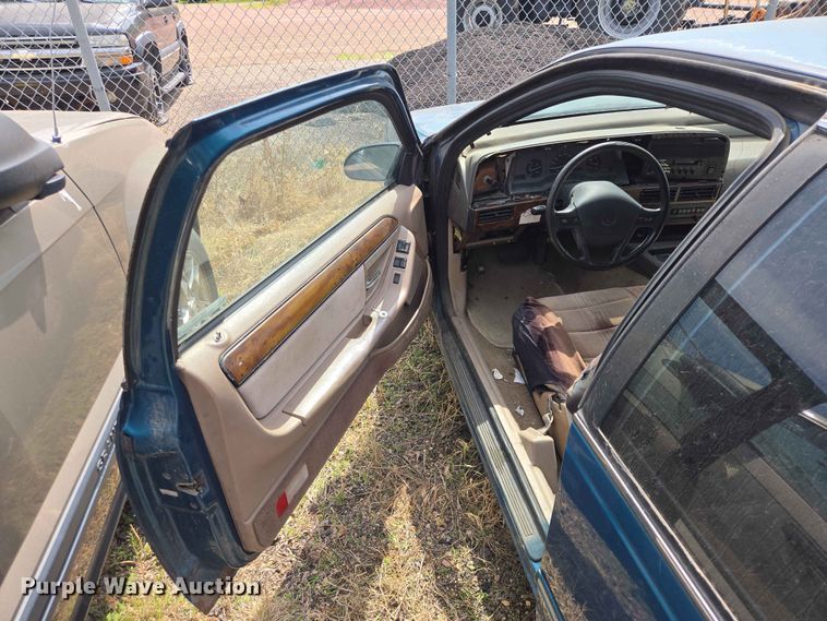 image for item ER1699 1992 Mercury Cougar 