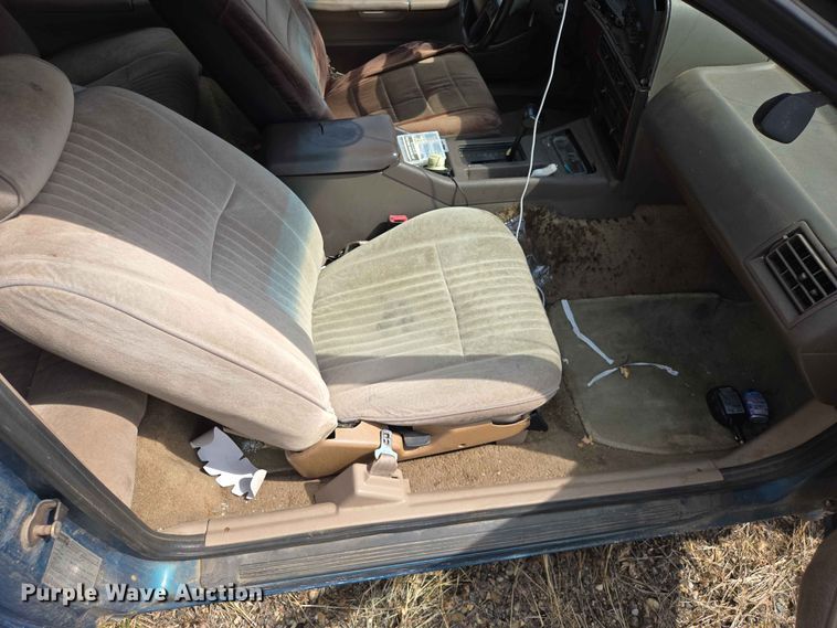 image for item ER1699 1992 Mercury Cougar 