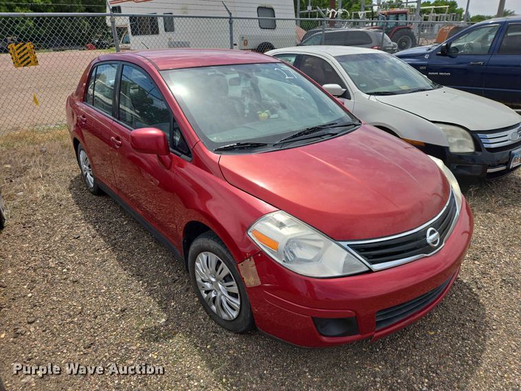 image for item ER1703 2010 Nissan Versa 