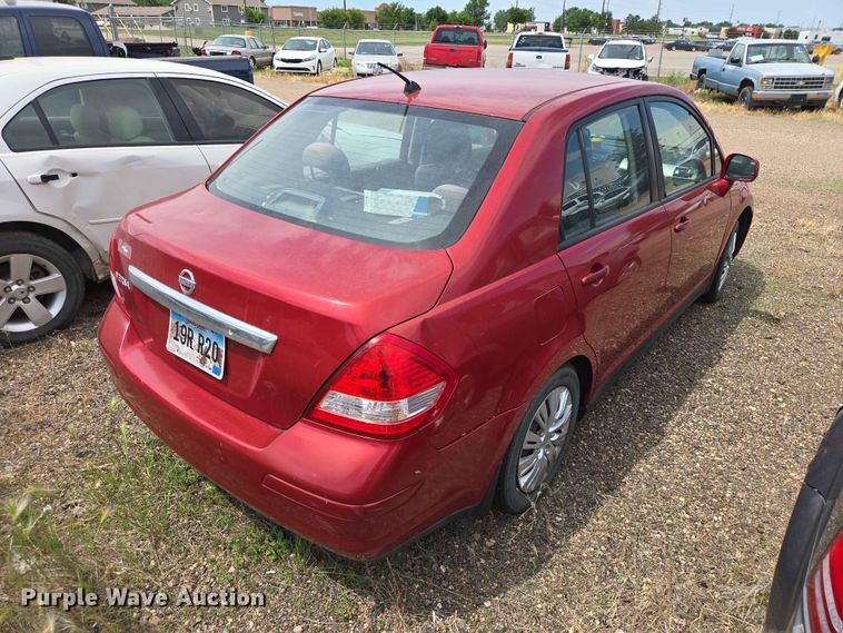 image for item ER1703 2010 Nissan Versa 