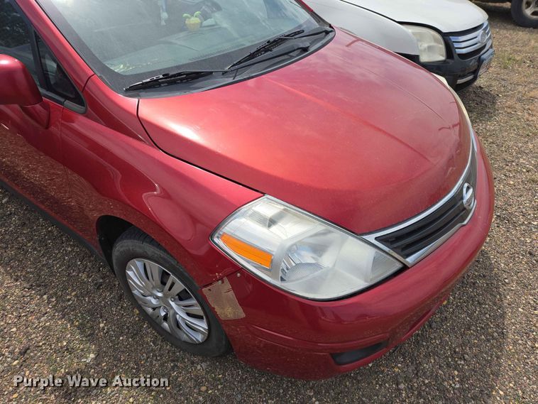 image for item ER1703 2010 Nissan Versa 