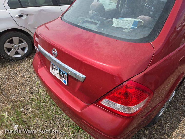 image for item ER1703 2010 Nissan Versa 