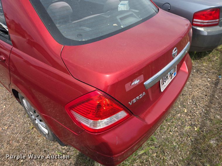 image for item ER1703 2010 Nissan Versa 