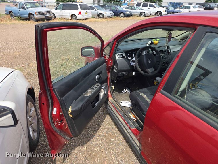 image for item ER1703 2010 Nissan Versa 