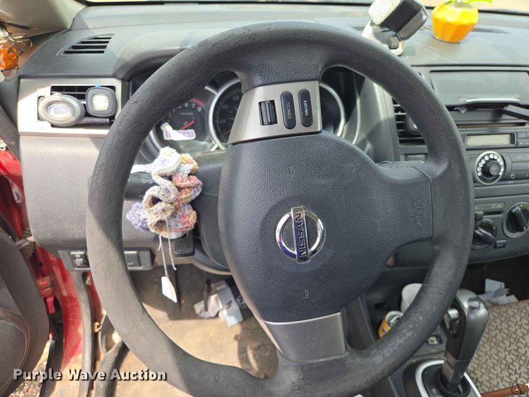image for item ER1703 2010 Nissan Versa 