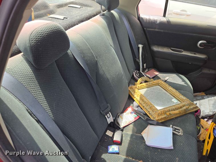 image for item ER1703 2010 Nissan Versa 