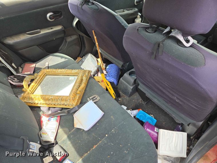 image for item ER1703 2010 Nissan Versa 