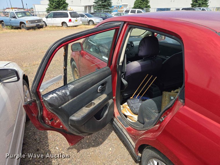 image for item ER1703 2010 Nissan Versa 