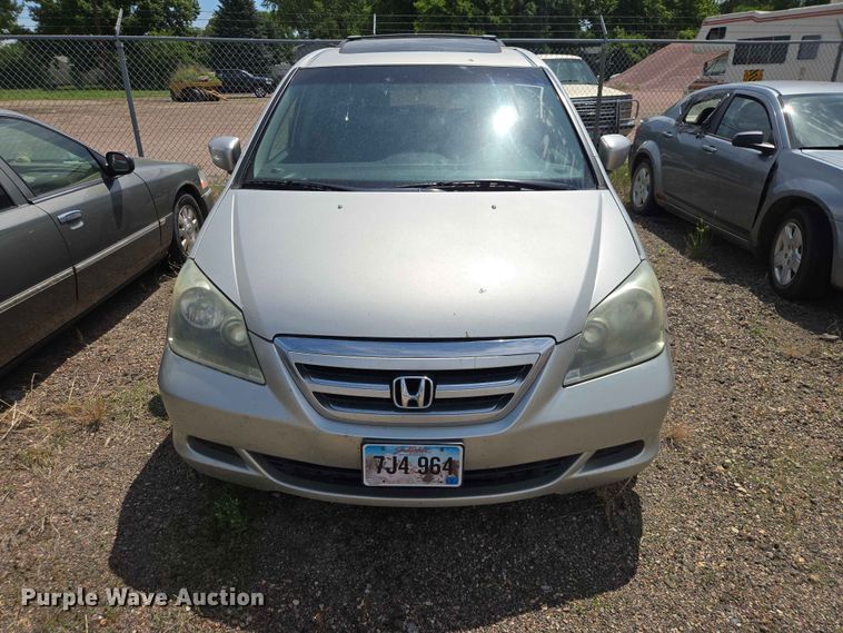 image for item ER1704 2005 Honda Odyssey van