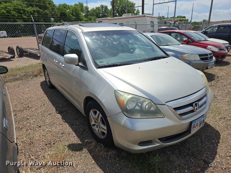 image for item ER1704 2005 Honda Odyssey van