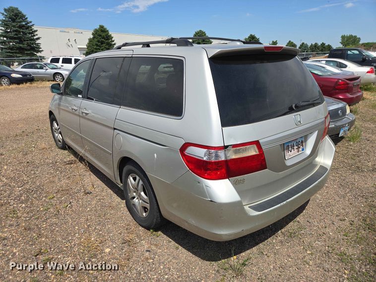 image for item ER1704 2005 Honda Odyssey van
