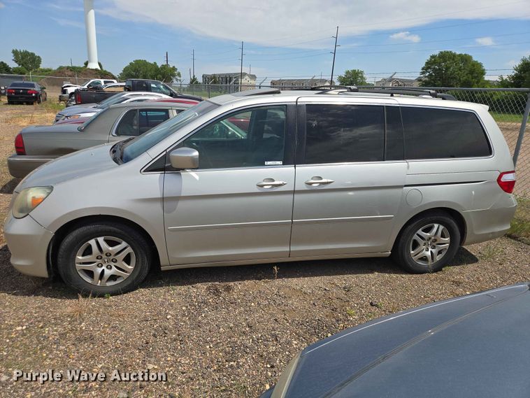 image for item ER1704 2005 Honda Odyssey van