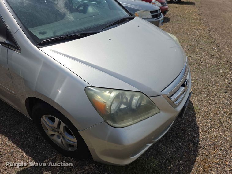 image for item ER1704 2005 Honda Odyssey van