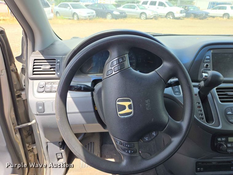 image for item ER1704 2005 Honda Odyssey van