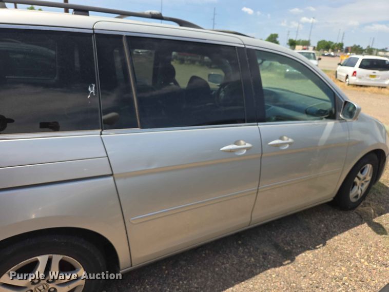 image for item ER1704 2005 Honda Odyssey van