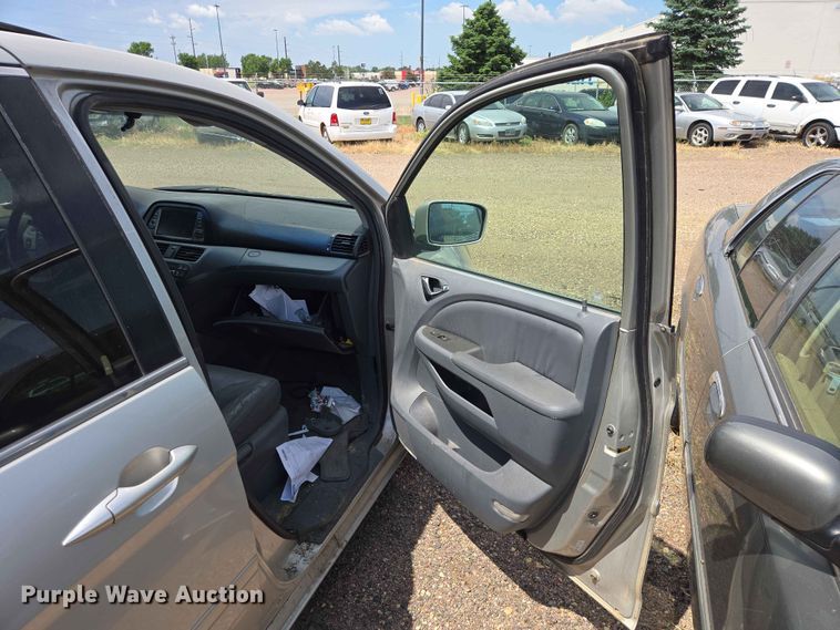 image for item ER1704 2005 Honda Odyssey van