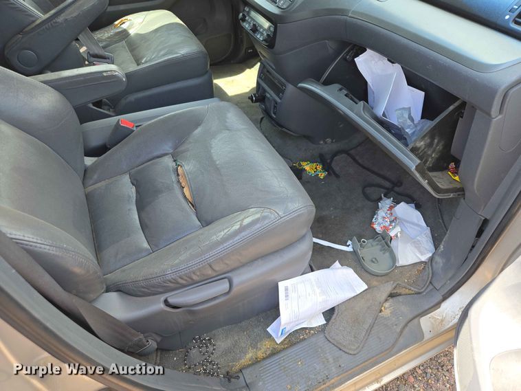 image for item ER1704 2005 Honda Odyssey van