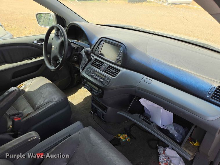 image for item ER1704 2005 Honda Odyssey van
