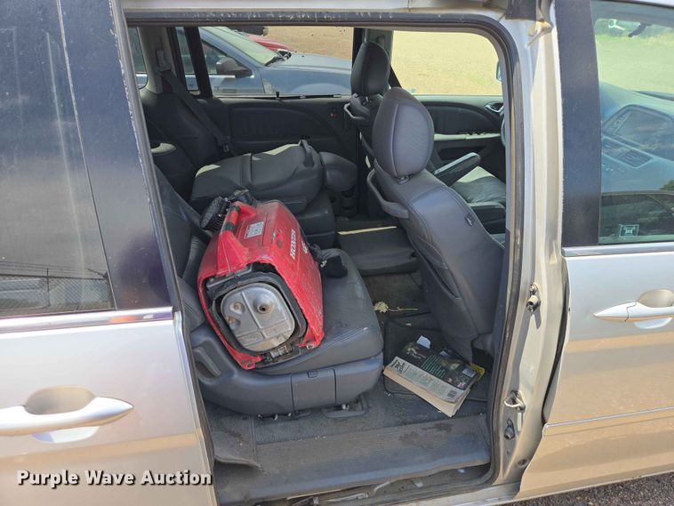 image for item ER1704 2005 Honda Odyssey van