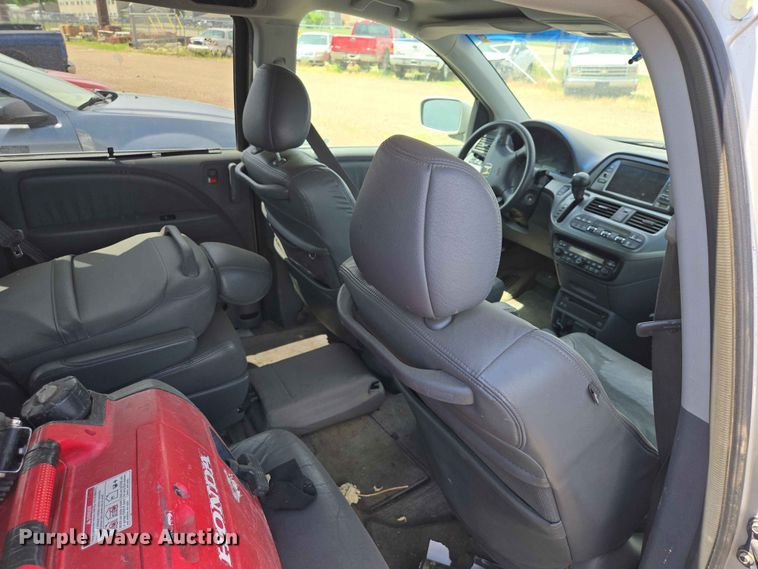 image for item ER1704 2005 Honda Odyssey van