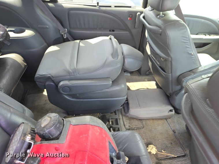image for item ER1704 2005 Honda Odyssey van