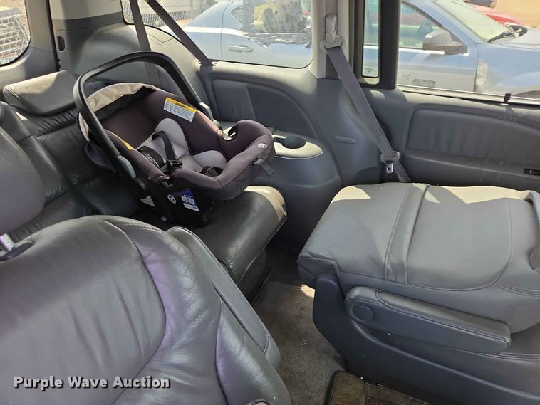 image for item ER1704 2005 Honda Odyssey van