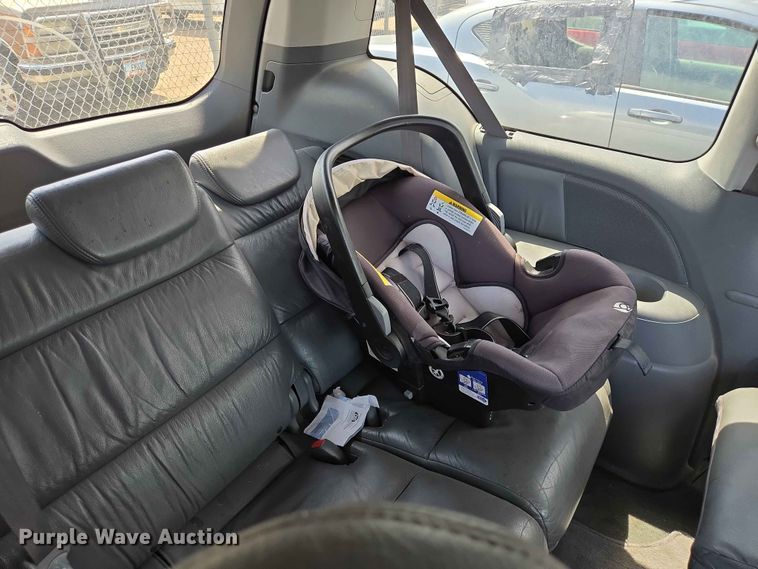 image for item ER1704 2005 Honda Odyssey van