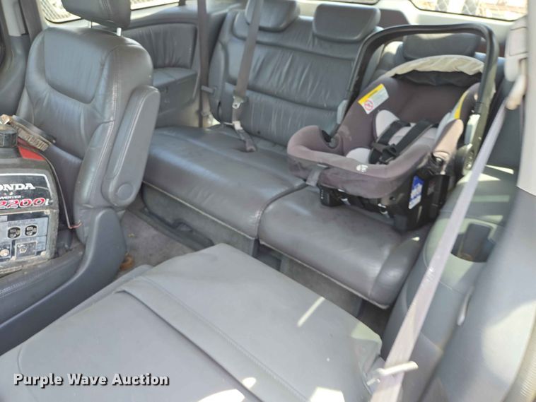 image for item ER1704 2005 Honda Odyssey van