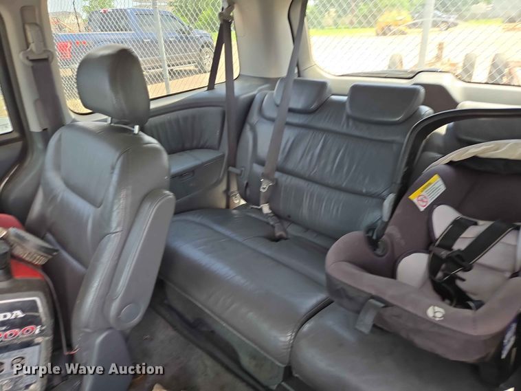 image for item ER1704 2005 Honda Odyssey van