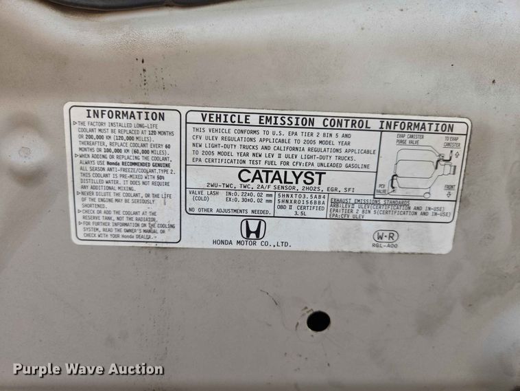 image for item ER1704 2005 Honda Odyssey van