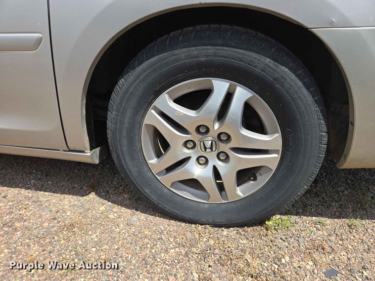 image for item ER1704 2005 Honda Odyssey van