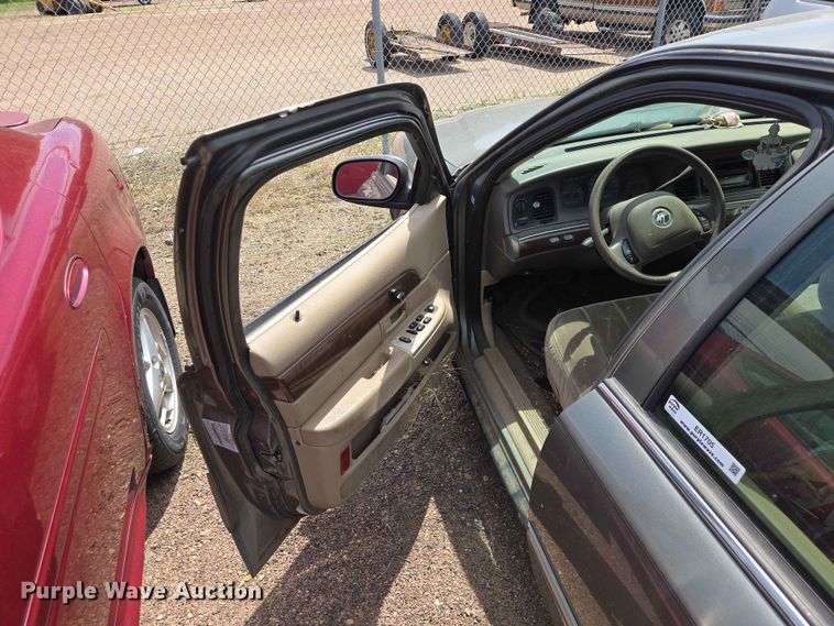 image for item ER1705 2004 Mercury Grand Marquis 