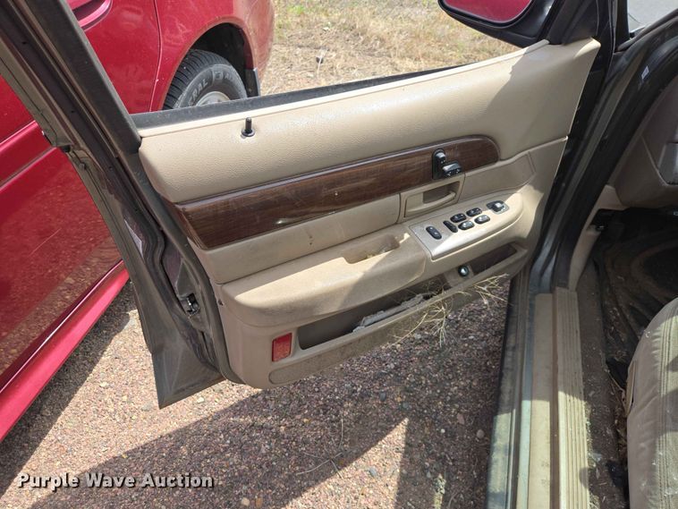 image for item ER1705 2004 Mercury Grand Marquis 