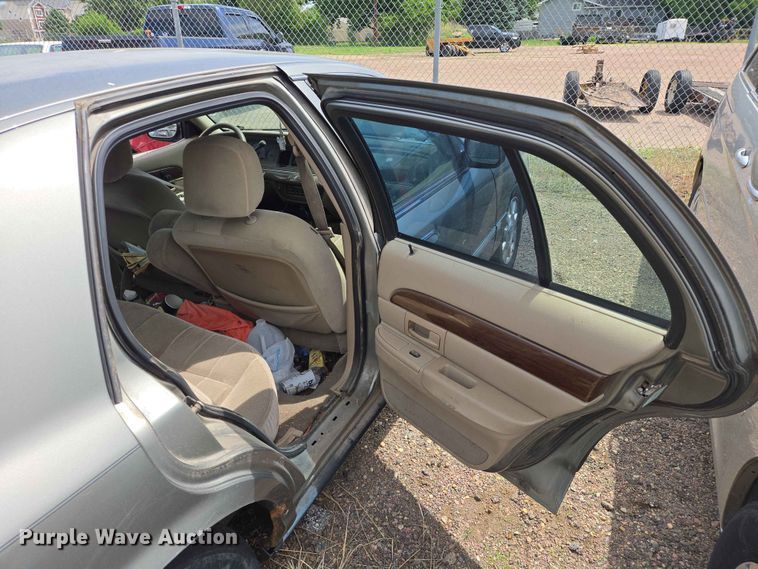 image for item ER1705 2004 Mercury Grand Marquis 