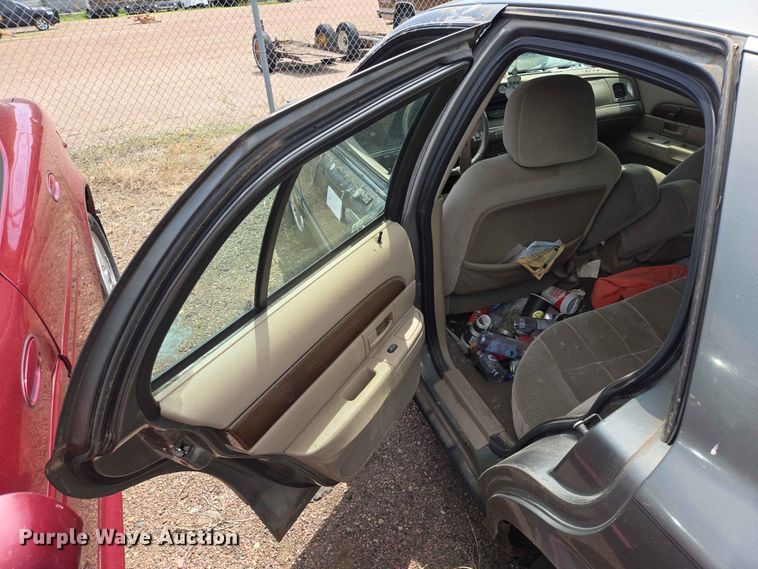 image for item ER1705 2004 Mercury Grand Marquis 