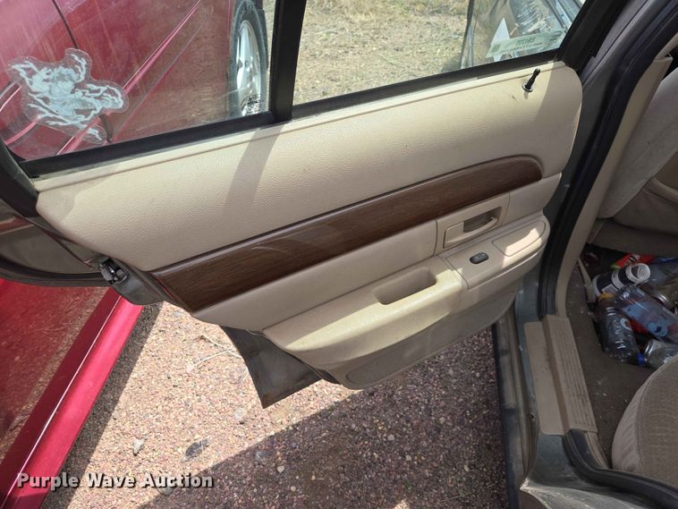 image for item ER1705 2004 Mercury Grand Marquis 