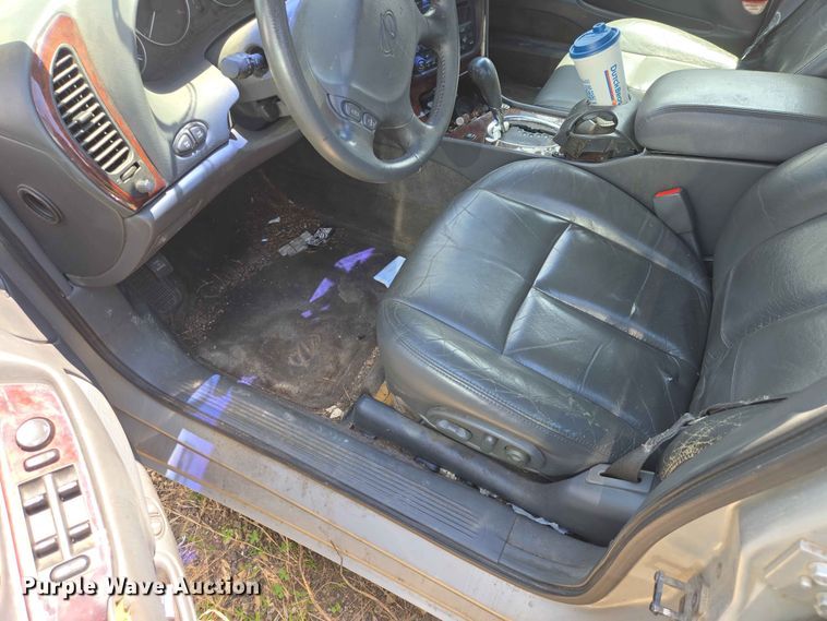 image for item ER1710 2001 Oldsmobile Aurora 