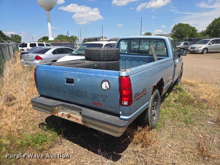 image for item ER1713 1991 Chevrolet K1500 pickup truck