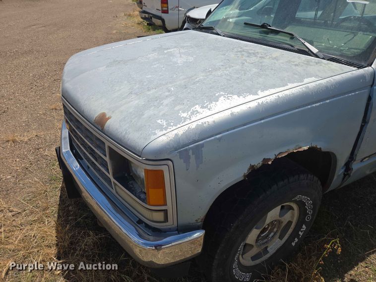 image for item ER1713 1991 Chevrolet K1500 pickup truck