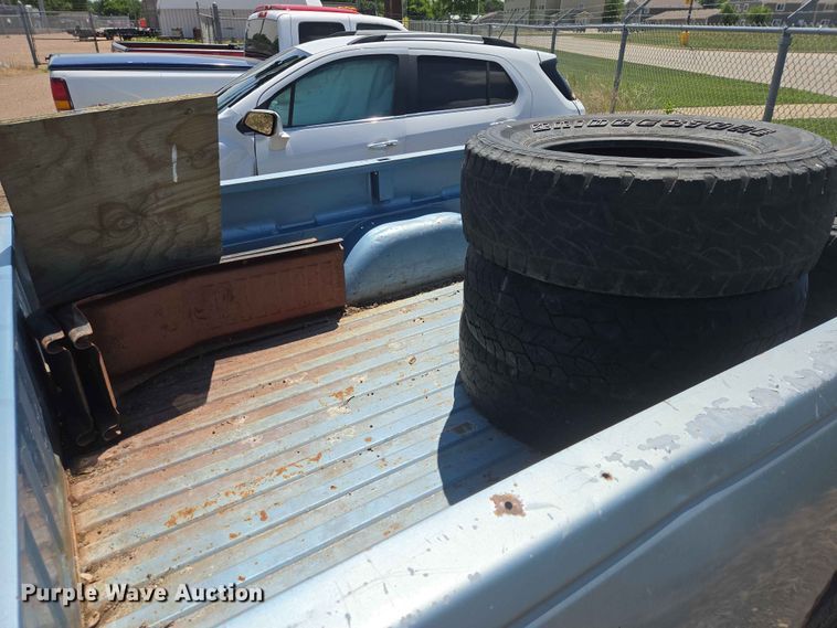 image for item ER1713 1991 Chevrolet K1500 pickup truck