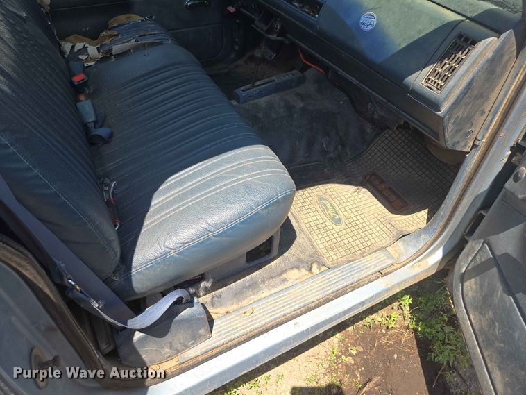 image for item ER1713 1991 Chevrolet K1500 pickup truck