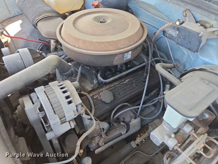 image for item ER1713 1991 Chevrolet K1500 pickup truck