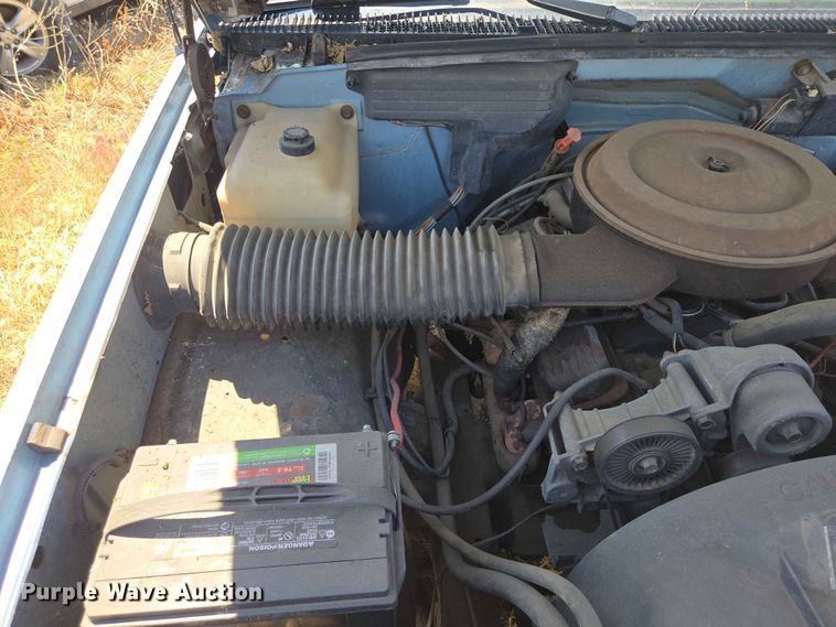 image for item ER1713 1991 Chevrolet K1500 pickup truck
