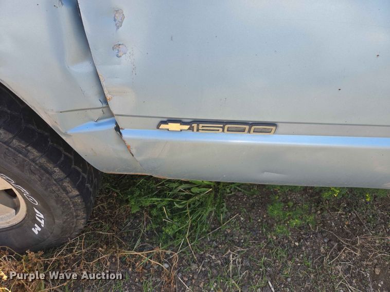 image for item ER1713 1991 Chevrolet K1500 pickup truck