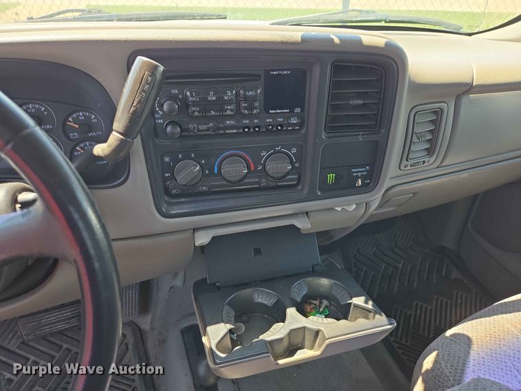 image for item ER1714 1999 Chevrolet Silverado 1500 Ext. Cab pickup truck
