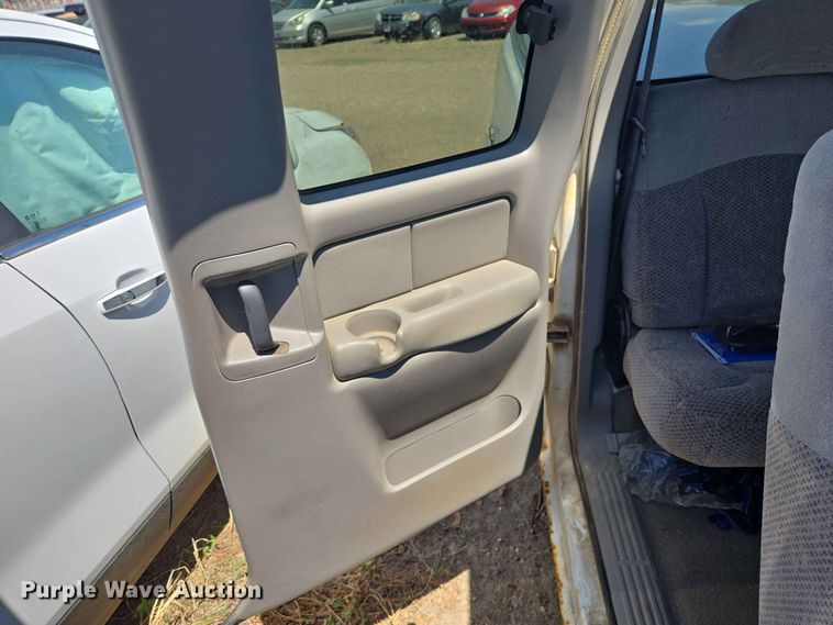 image for item ER1714 1999 Chevrolet Silverado 1500 Ext. Cab pickup truck