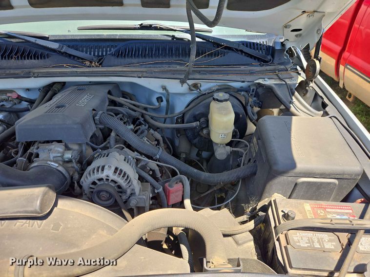 image for item ER1714 1999 Chevrolet Silverado 1500 Ext. Cab pickup truck