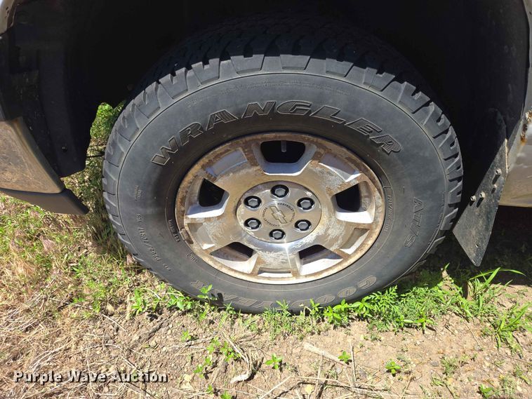 image for item ER1714 1999 Chevrolet Silverado 1500 Ext. Cab pickup truck