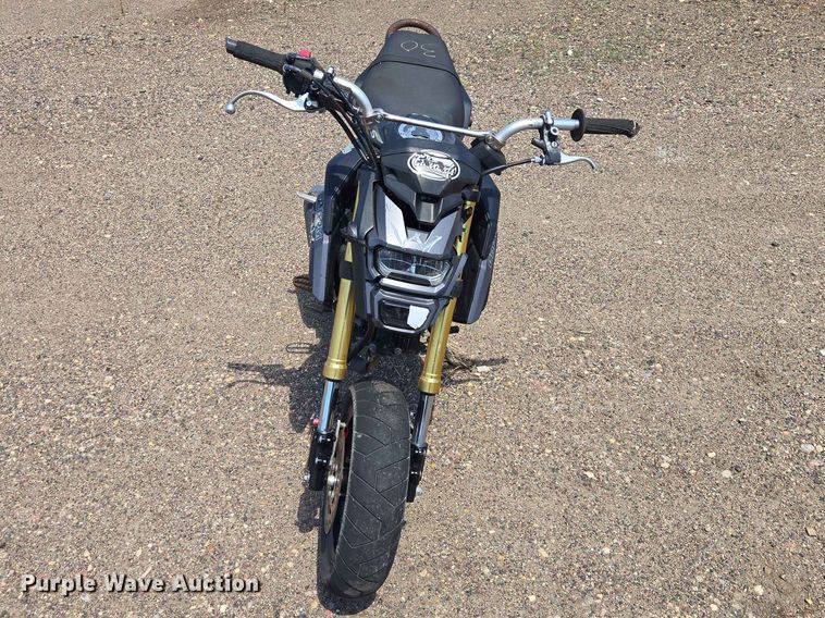 image for item ER1716 2017 Honda Grom 125 motorcycle