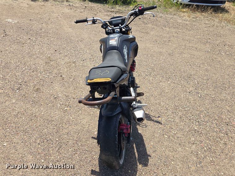 image for item ER1716 2017 Honda Grom 125 motorcycle